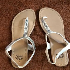 4 FOR $20 white sparkly sandals🌟